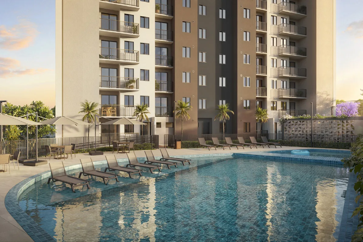 Piscina adulto e infantil com solarium